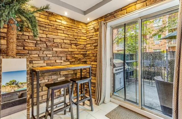 Brooklyn Spacious Space With Private Entrance, Bathroom, & Backyard - Full-Kitchen New York Eksteriør bilde