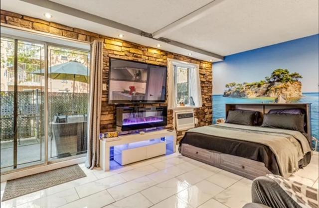 Brooklyn Spacious Space With Private Entrance, Bathroom, & Backyard - Full-Kitchen New York Eksteriør bilde